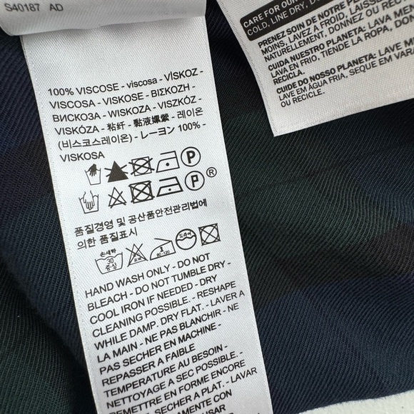 Levi's Women's Size Small Plaid Flannel 
Boyfriend Shirt - Picture 4 of 7